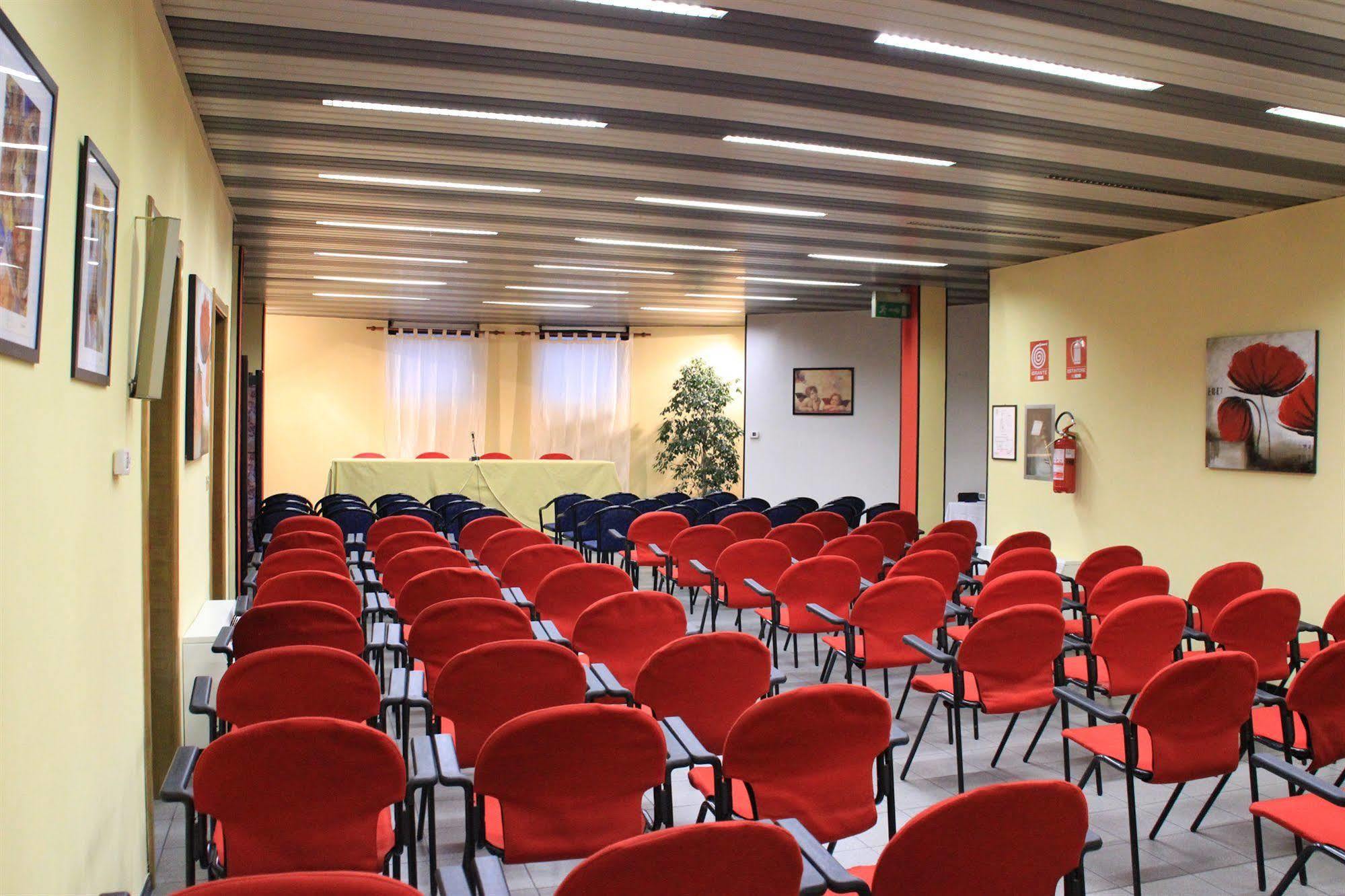 Hotel Griselda Saluzzo Exteriör bild